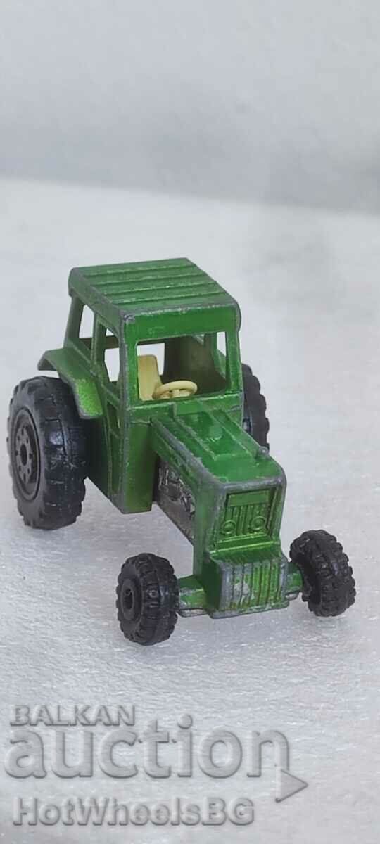 Auction -MATCHBOX LESNEY No. 46C Ford Tractor 1978 Auction -MATCHBOX LESNEY No. 46C Ford Tractor 1978