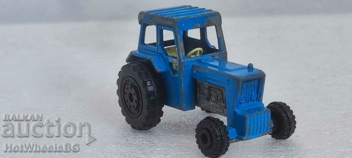 Auction -MATCHBOX LESNEY No. 46C Ford Tractor 1978 Auction -MATCHBOX LESNEY No. 46C Ford Tractor 1978