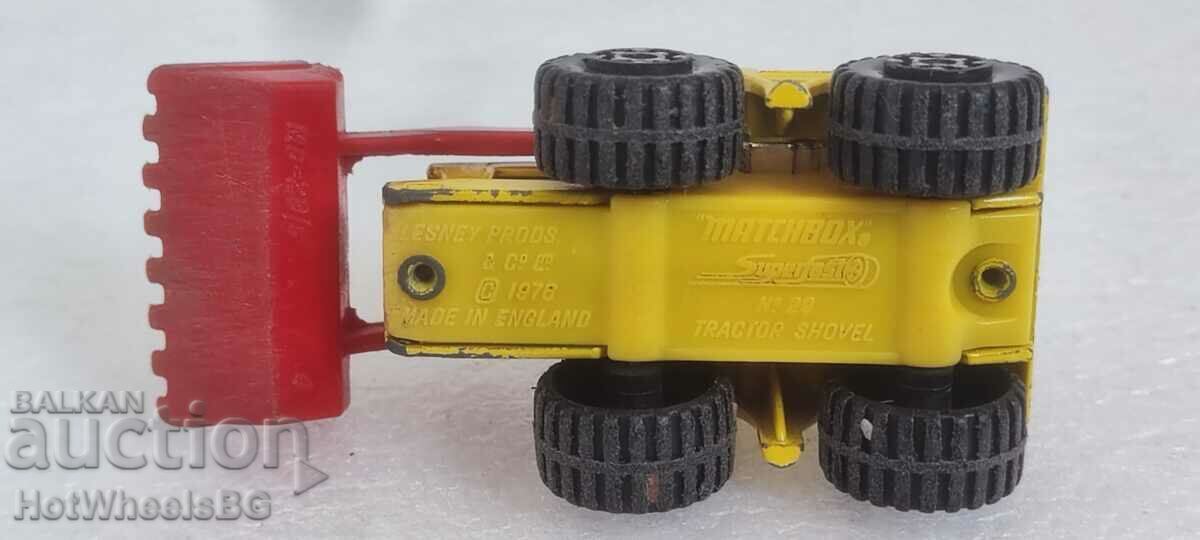 MATCHBOX LESNEY No 29C Tractor Shovel 1976 - 7
