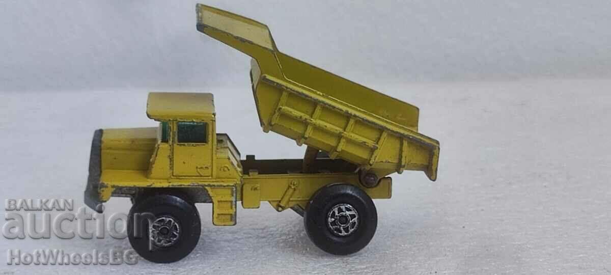 MATCHBOX LESNEY No. 28A Mack Dump Truck 1970 with price 4.99 BGN | € 2.55 MATCHBOX LESNEY No. 28A Mack Dump Truck 1970 with price 4.99 BGN | € 2.55
