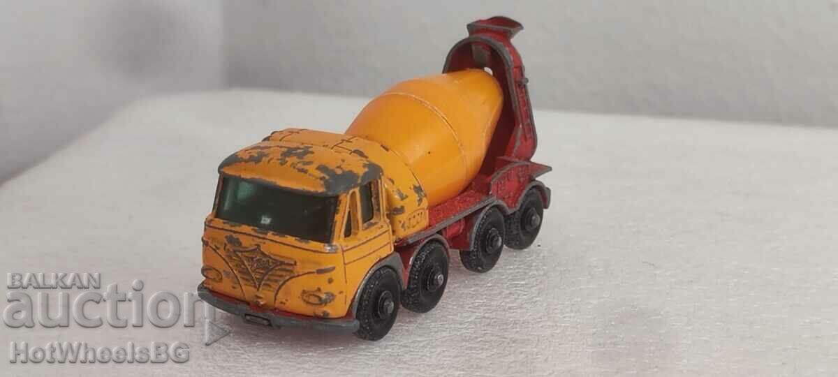 MATCHBOX LESNEY No 21D Foden Concrete Truck 1968 με τιμή 9.99 BGN | € 5.11 MATCHBOX LESNEY No 21D Foden Concrete Truck 1968 με τιμή 9.99 BGN | € 5.11