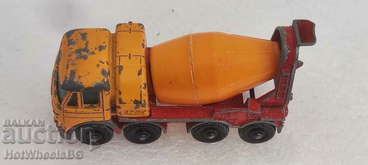 MATCHBOX LESNEY No 21D Foden Concrete Truck 1968 - 5 MATCHBOX LESNEY No 21D Foden Concrete Truck 1968 - 5