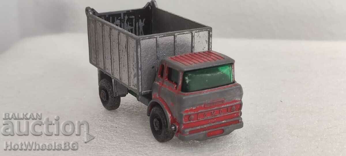 Licitație MACHBOX LESNEY Nr. 26C Camion basculant GMC 1968 Licitație MACHBOX LESNEY Nr. 26C Camion basculant GMC 1968
