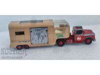 MATCHBOX LESNEY King Size No. K-18A Articulated Horse Box.