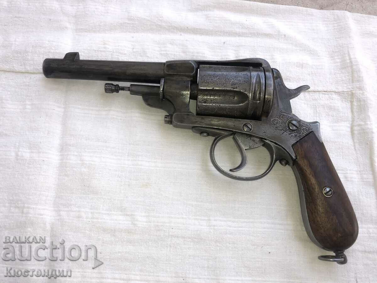 GASSER REVOLVER WITH SILVER AND GOLD FILLING