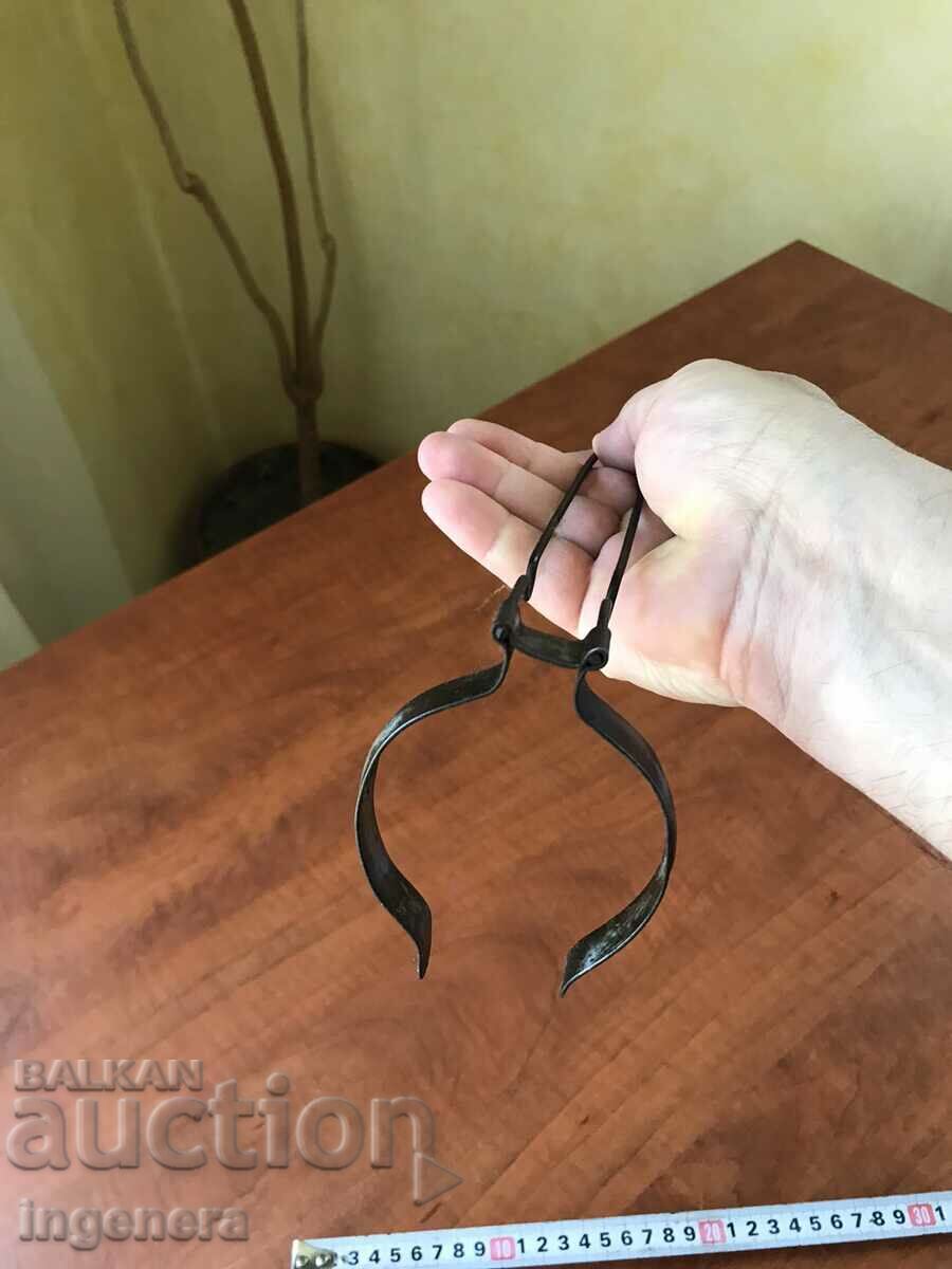 Auction METAL GAS LAMP HOLDER Auction METAL GAS LAMP HOLDER