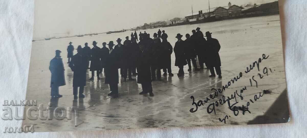 BURGAS - FROZEN SEA - 1929 - 7 BURGAS - FROZEN SEA - 1929 - 7