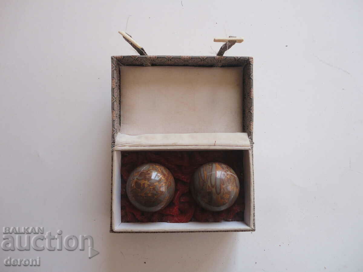 Amazing mineral stone balls in a box