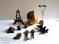 Lot of Old Bronze Figures Etc. From 0.01 St.