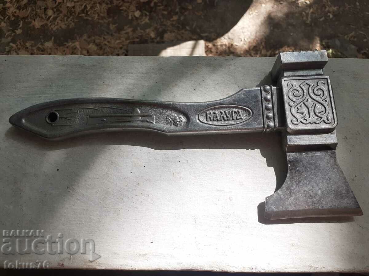 Collectible small Russian hatchet Kaluga with price 79.00 BGN | € 40.39 Collectible small Russian hatchet Kaluga with price 79.00 BGN | € 40.39