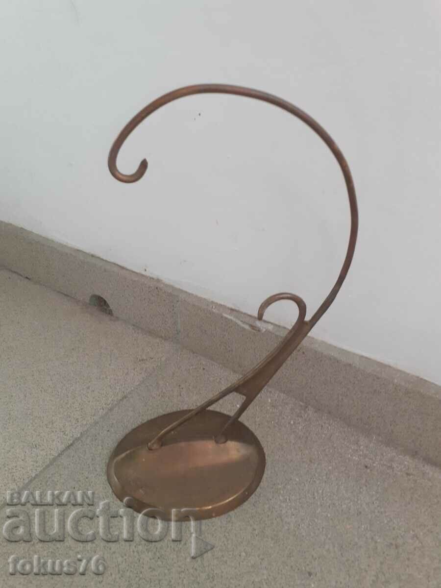 Auction A great bronze watch or jewelry stand Auction A great bronze watch or jewelry stand