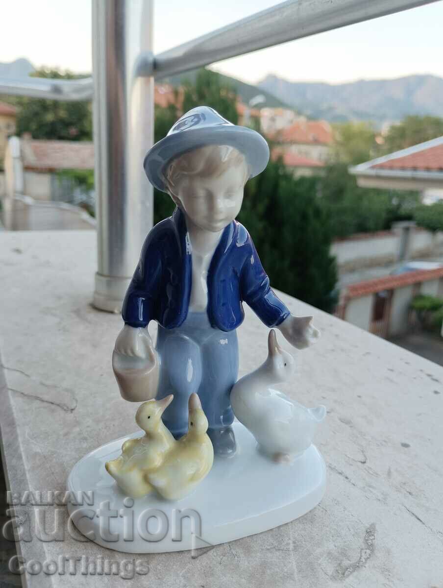 Graefenthal porcelain figurine