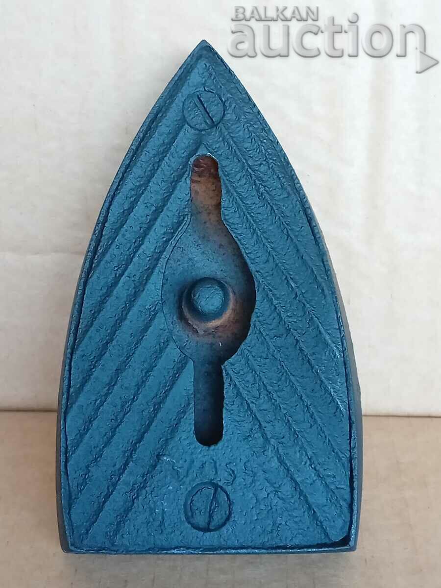 antique mini heat iron 19th century - 7