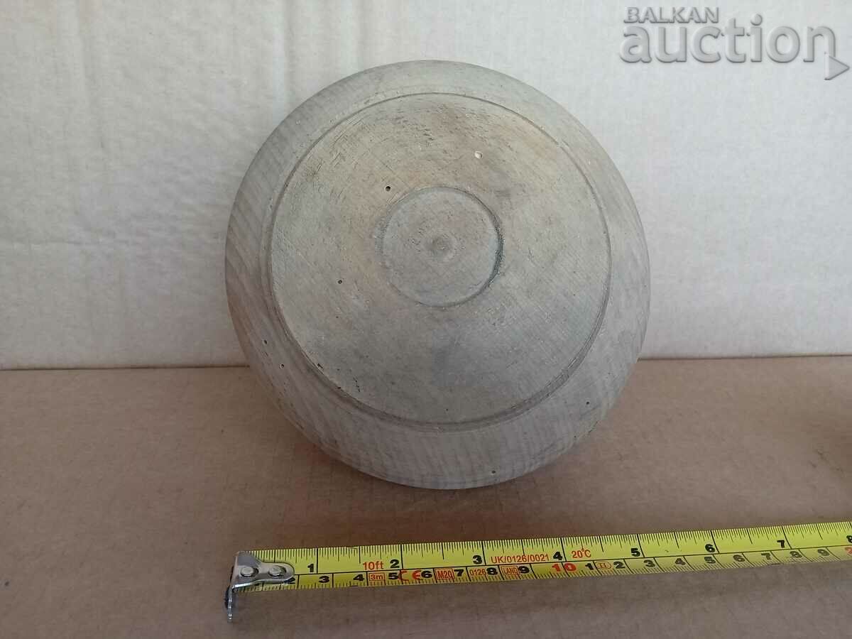 An old wooden vessel, a saucer, a pot, a bowl with a lid with price 31.00 BGN | € 15.85 An old wooden vessel, a saucer, a pot, a bowl with a lid with price 31.00 BGN | € 15.85