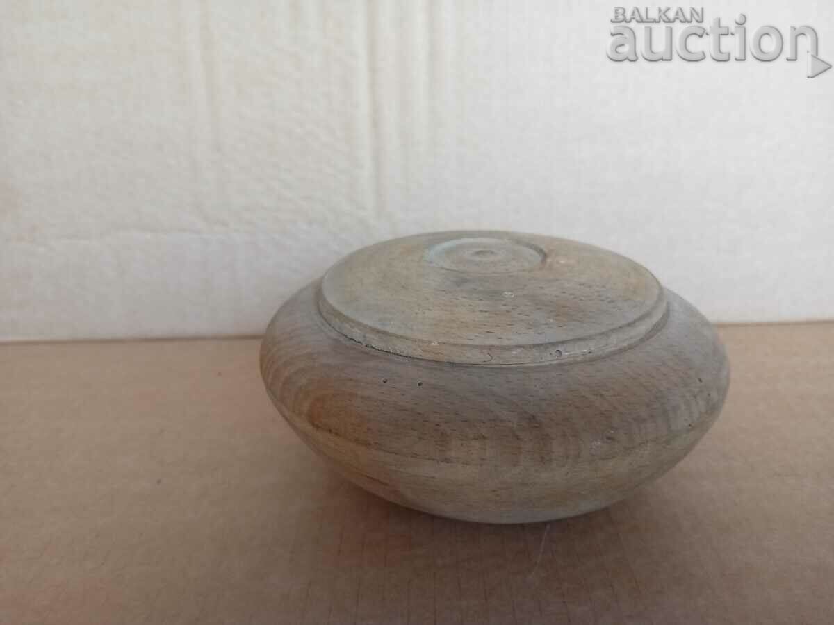An old wooden vessel, a saucer, a pot, a bowl with a lid - 5 An old wooden vessel, a saucer, a pot, a bowl with a lid - 5