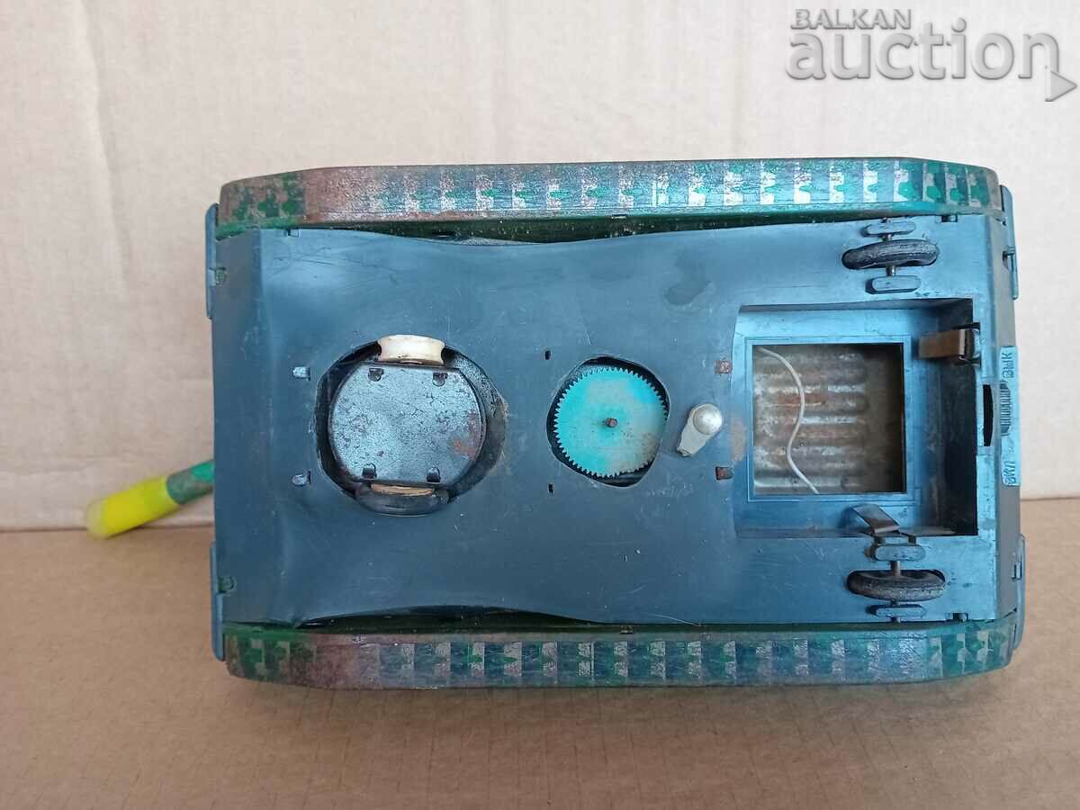 Children's tin toy tank USSR 70s - 5 Children's tin toy tank USSR 70s - 5