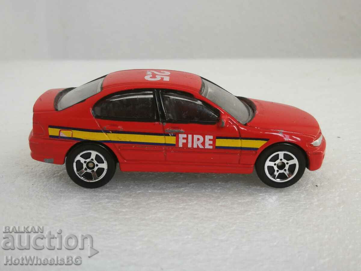 Mașină de pompieri de jucărie adevărată - Comandă de pompieri