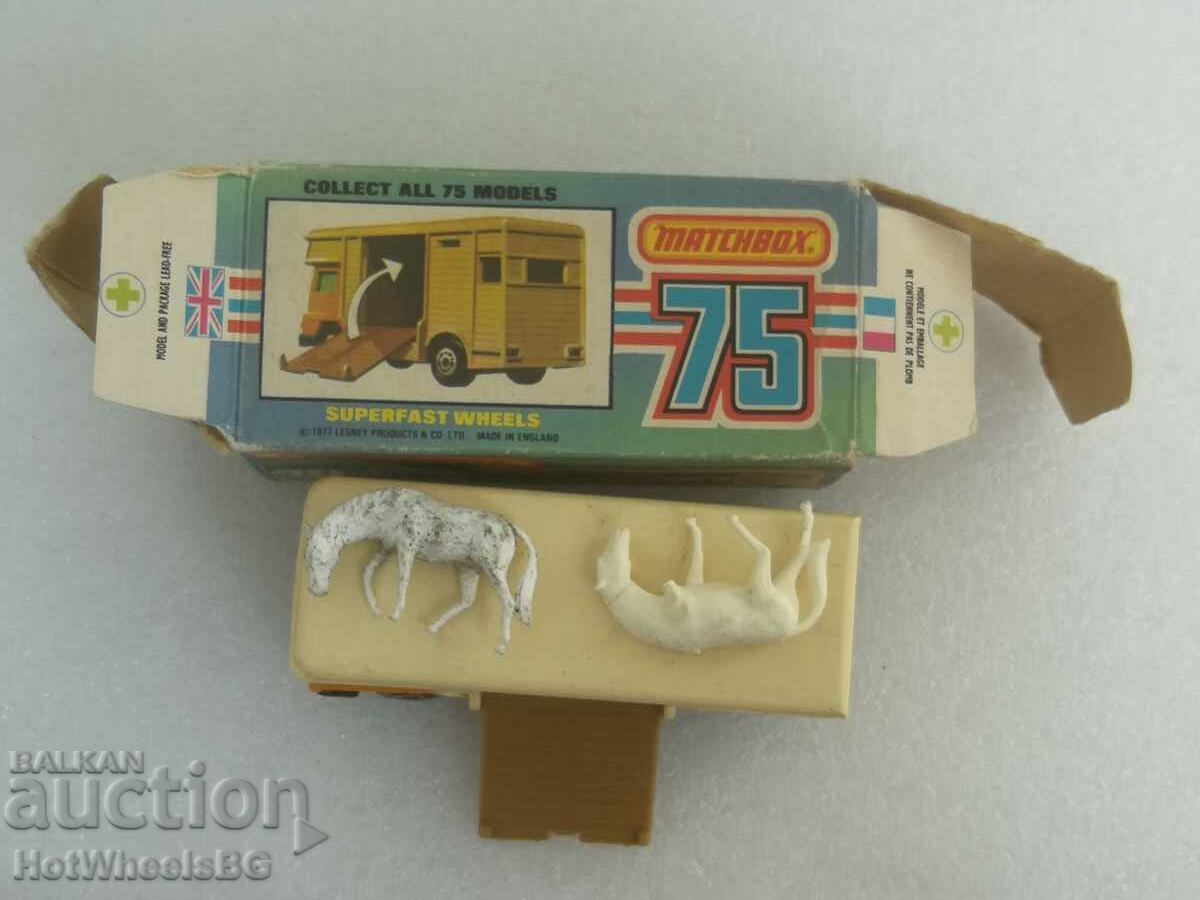 MATCHBOX LESNEY -No 40C Horse Box 1977 - 6 MATCHBOX LESNEY -No 40C Horse Box 1977 - 6