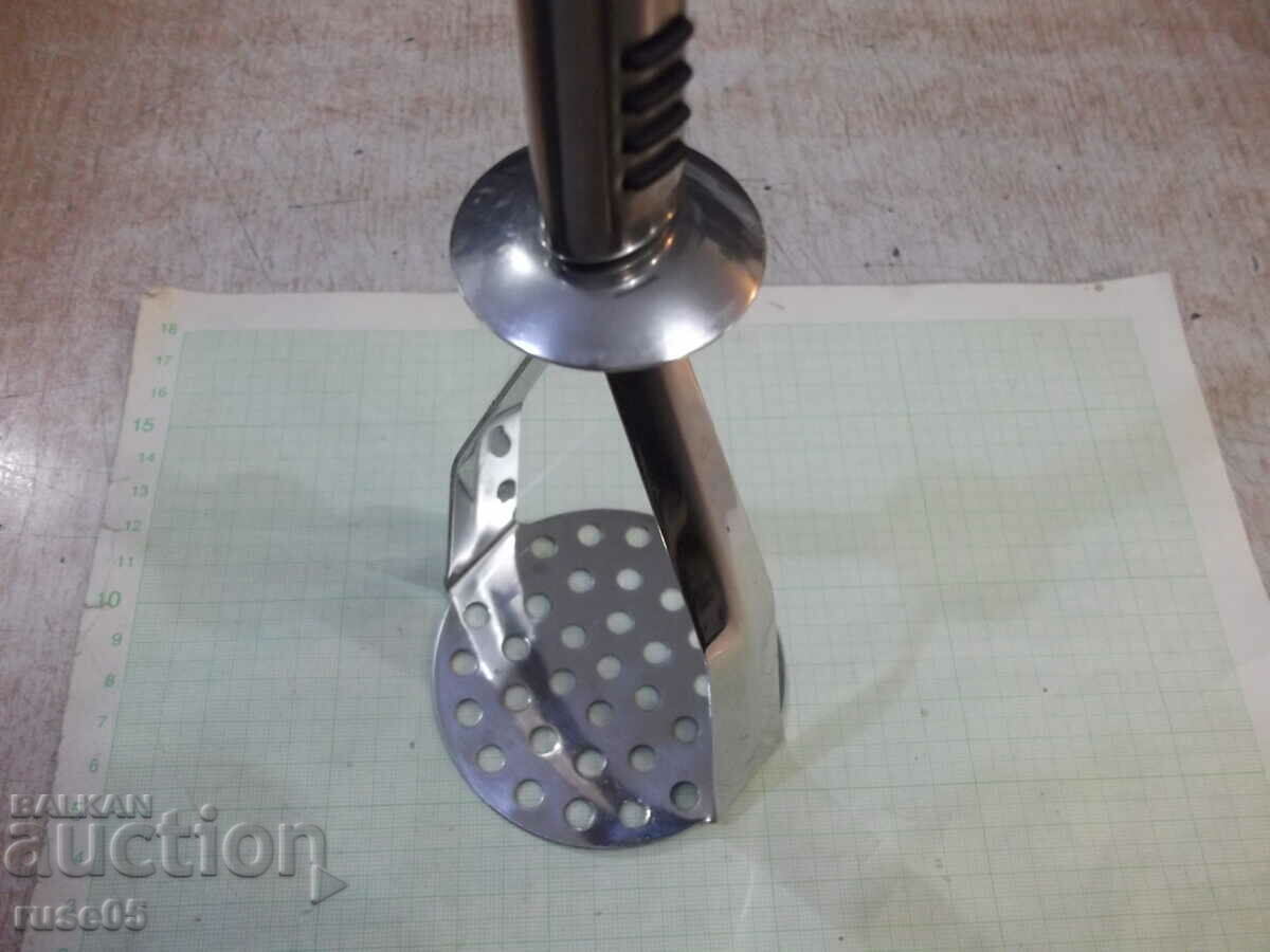 Potato press with ergonomic handle, made of stainless steel - 7 Potato press with ergonomic handle, made of stainless steel - 7