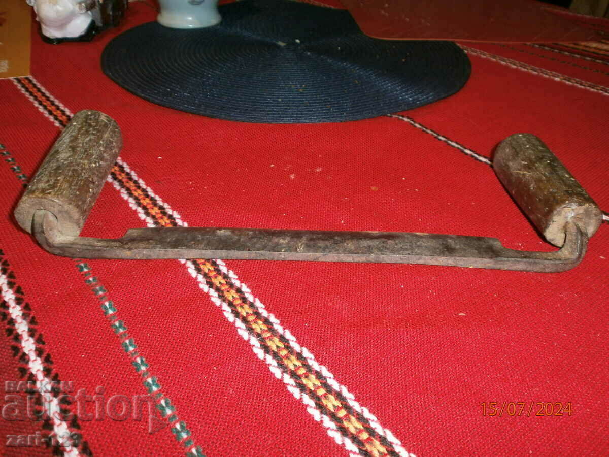 Bătrânul Rukan cu preț 20.00 BGN | € 10.23 Bătrânul Rukan cu preț 20.00 BGN | € 10.23