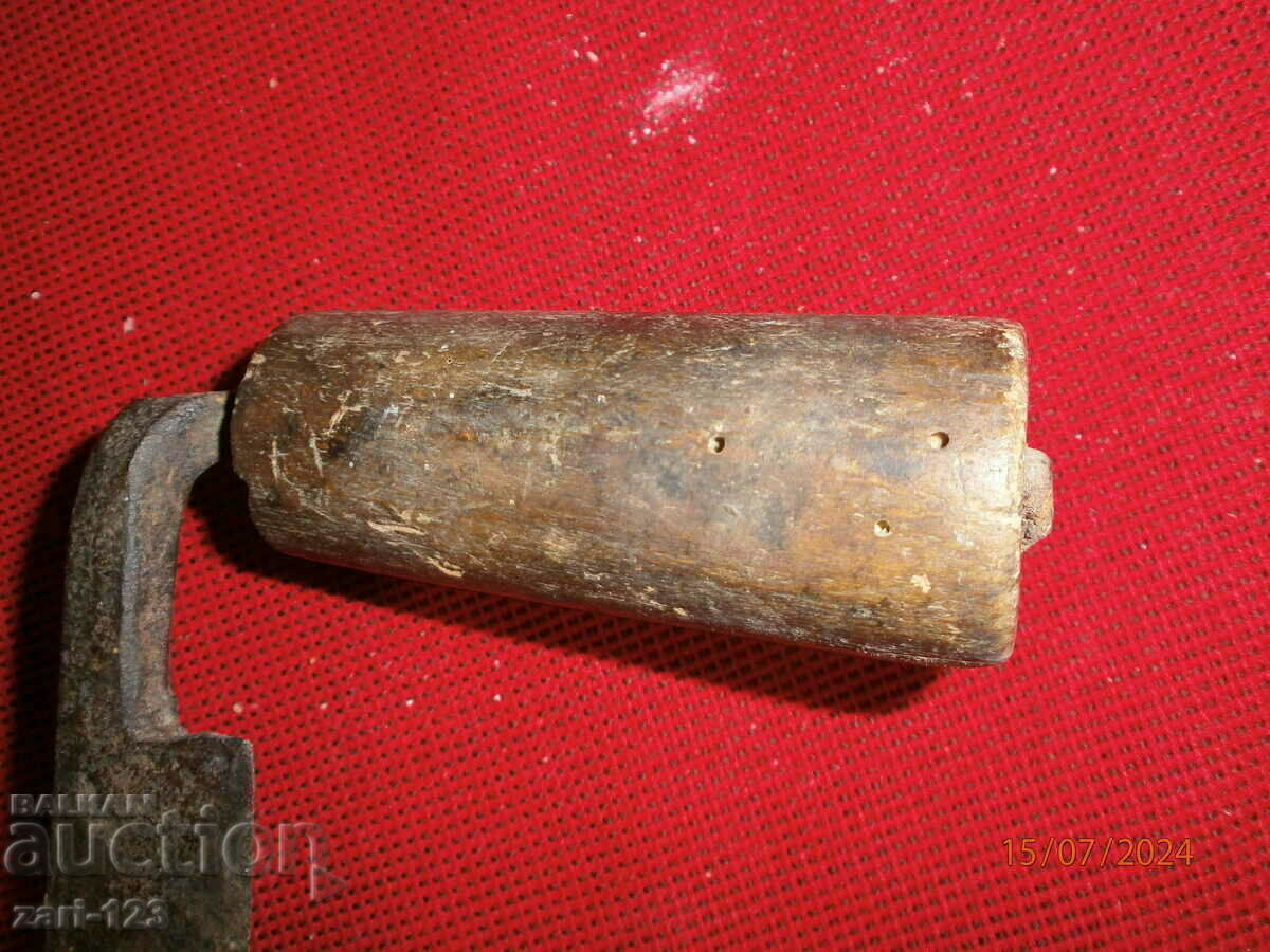 Licitație Bătrânul Rukan Licitație Bătrânul Rukan