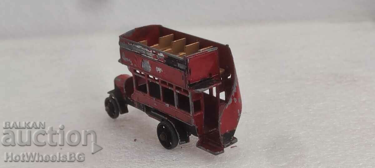 Delivery of MATCHBOX LESNEY-YESTERYEARS Y-2A London Bus Delivery of MATCHBOX LESNEY-YESTERYEARS Y-2A London Bus