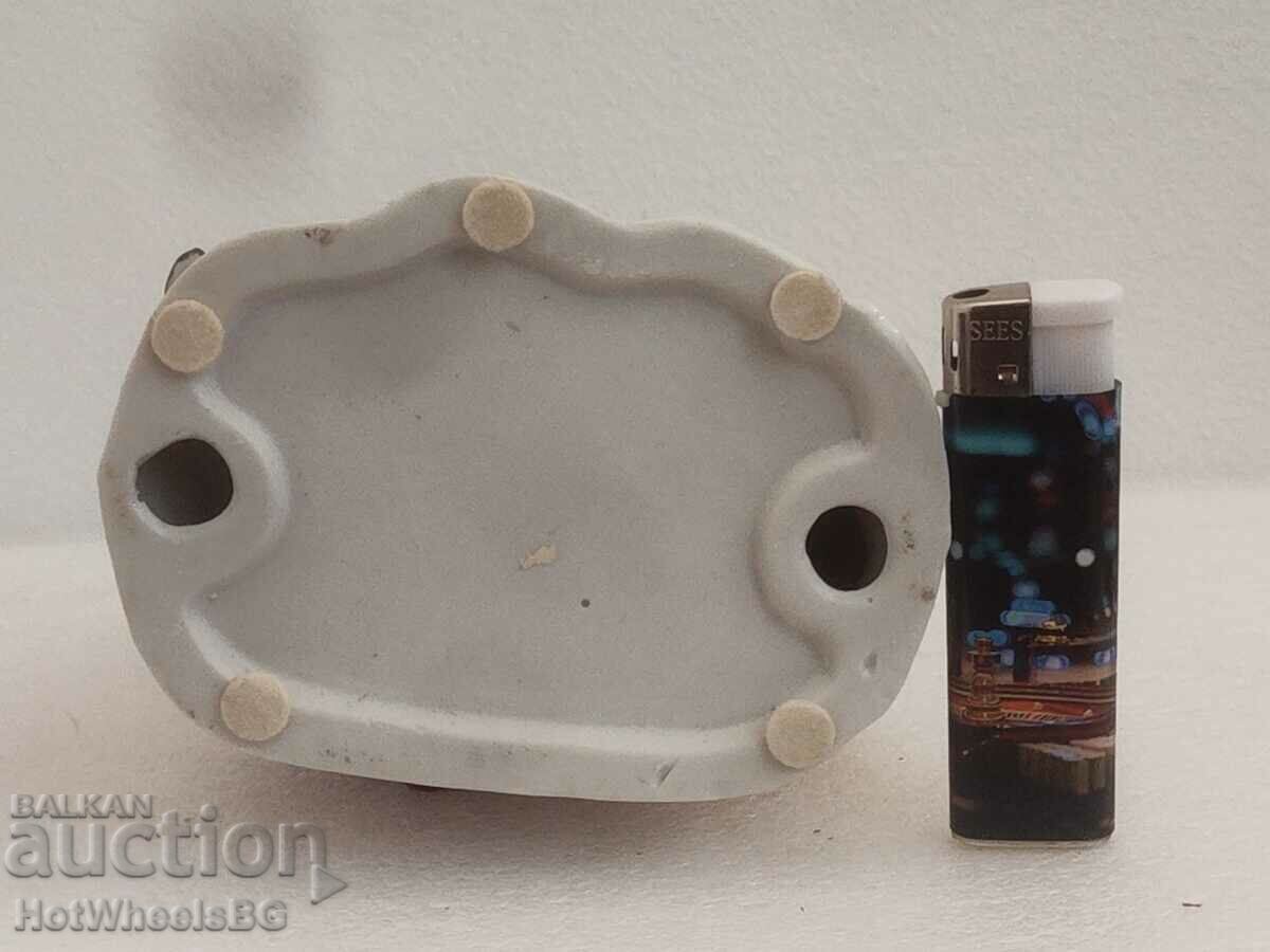 Порцеланова фигурка - 6 Порцеланова фигурка - 6