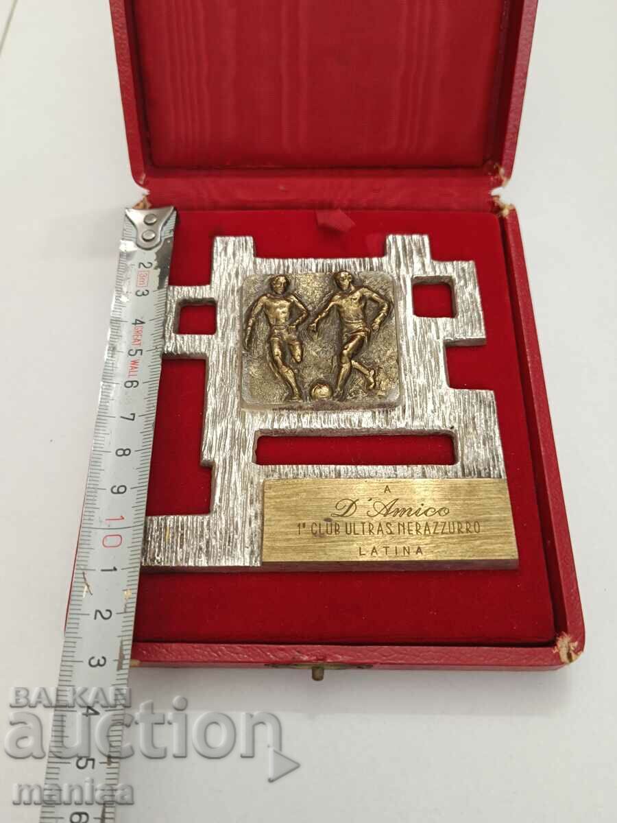 Football plaque of the Italian footballer Vincenzo D'Amico with price 80.00 BGN | € 40.90 Football plaque of the Italian footballer Vincenzo D'Amico with price 80.00 BGN | € 40.90