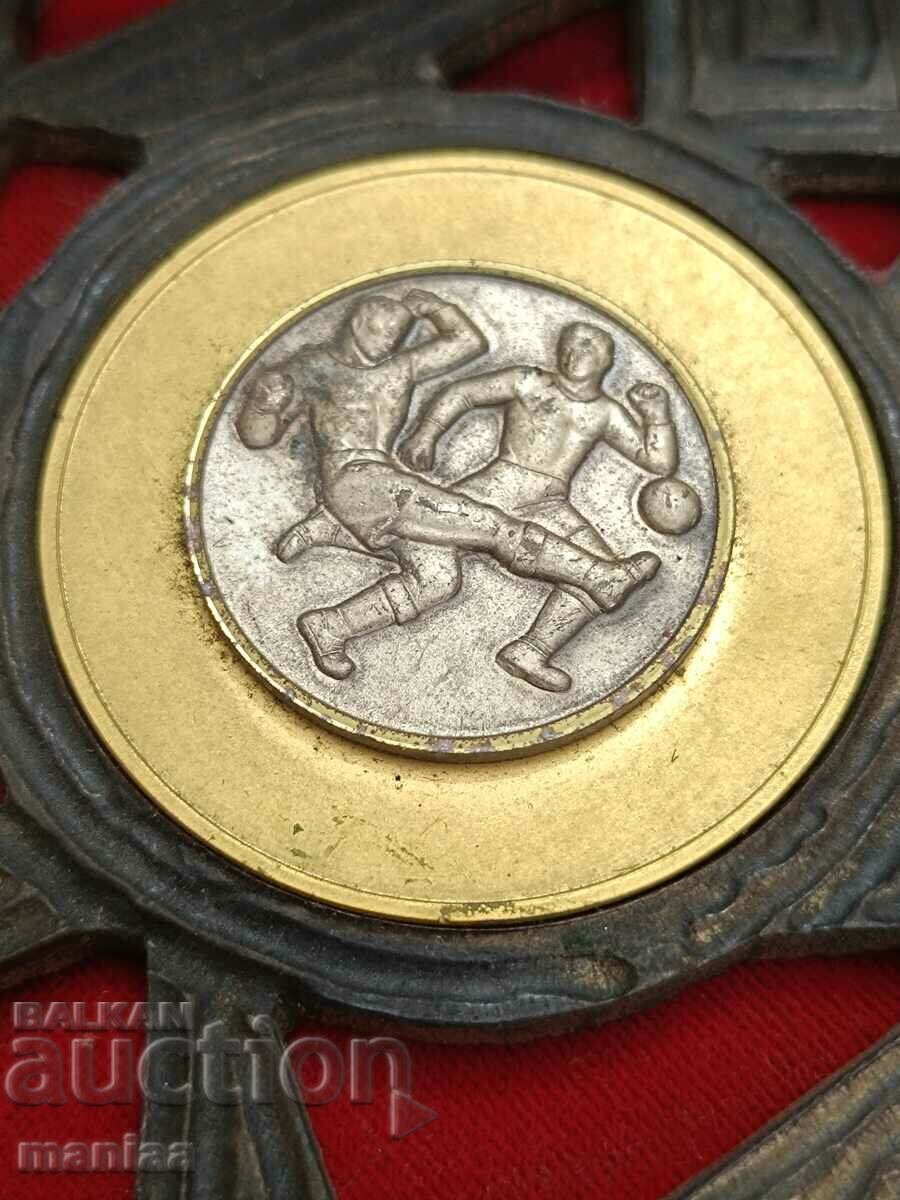 Delivery of Vincenzo D'Amico Italy 1973 Football Plaque Delivery of Vincenzo D'Amico Italy 1973 Football Plaque