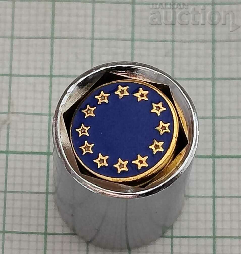 EUROPEAN UNION PIN BADGE