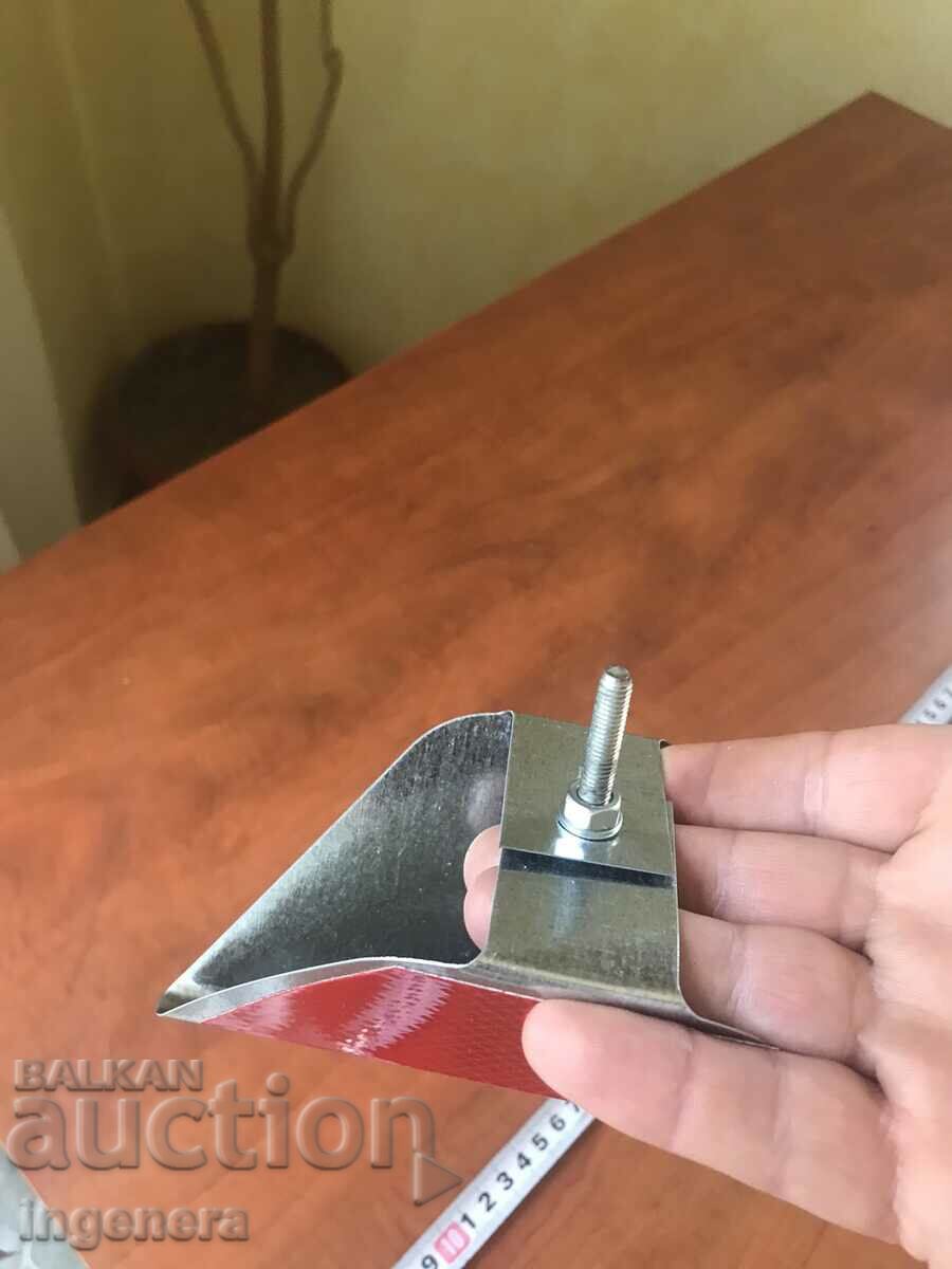 Auction  REFLECTOR REFLECTORS WHITE AND RED NEW