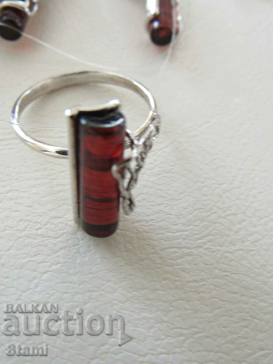 Premium Baltic amber earring and ring set with price 178.90 BGN | € 91.47 Premium Baltic amber earring and ring set with price 178.90 BGN | € 91.47