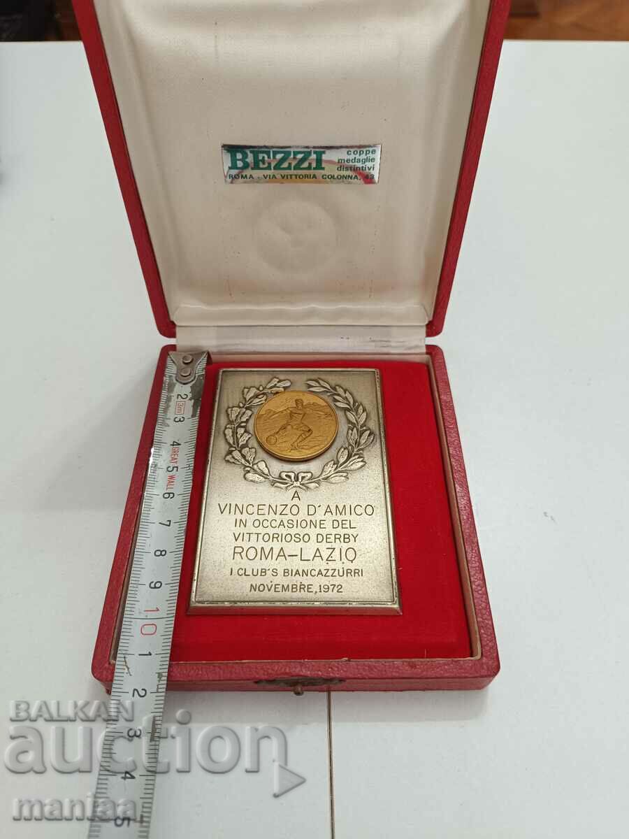 Vincenzo D'Amico Football Plaque 1972 with price 100.00 BGN | € 51.13 Vincenzo D'Amico Football Plaque 1972 with price 100.00 BGN | € 51.13