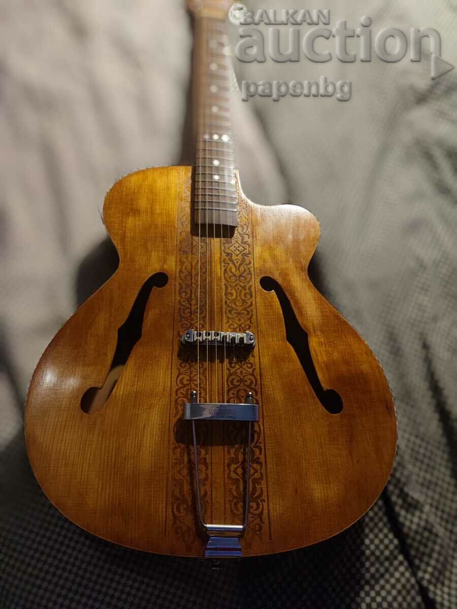 Gibson ακουστική κιθάρα, 50 ετών, αναπαλαιωμένη