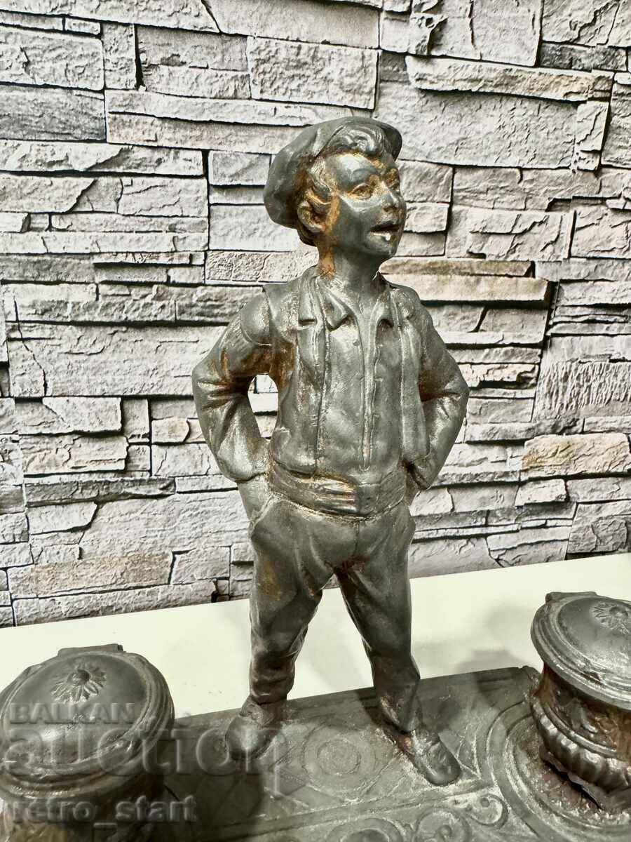 Old figural inkwell, tsam with price 110.00 BGN | € 56.24 Old figural inkwell, tsam with price 110.00 BGN | € 56.24