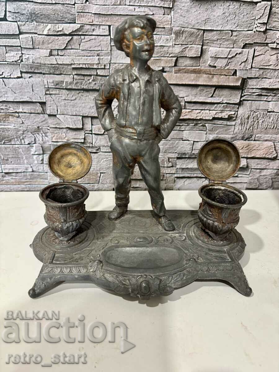 Auction Old figural inkwell, tsam Auction Old figural inkwell, tsam