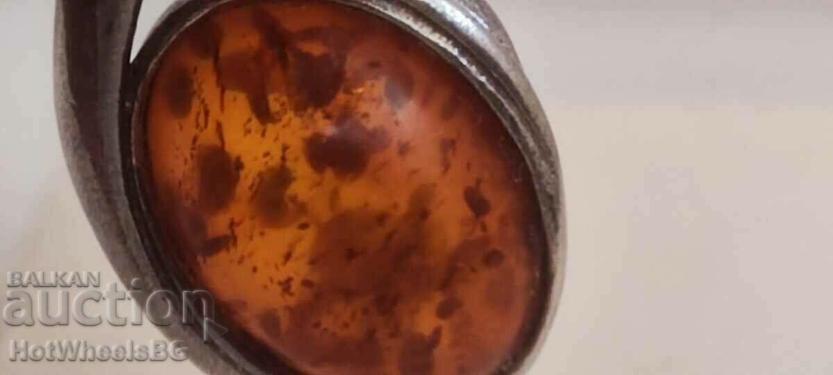 Silver pendant with amber - Silver Sterling 925 with price 16.00 BGN | € 8.18 Silver pendant with amber - Silver Sterling 925 with price 16.00 BGN | € 8.18