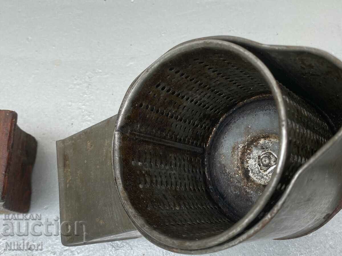 Old Mill Mill for Nuts and Nuts - 5 Old Mill Mill for Nuts and Nuts - 5