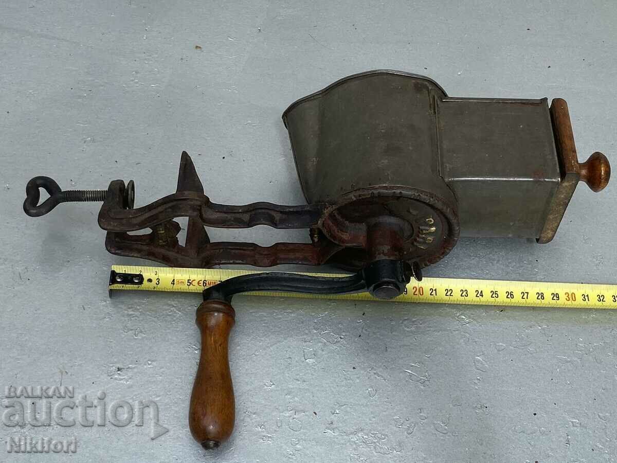 Old Mill Mill for Nuts and Nuts - 6 Old Mill Mill for Nuts and Nuts - 6