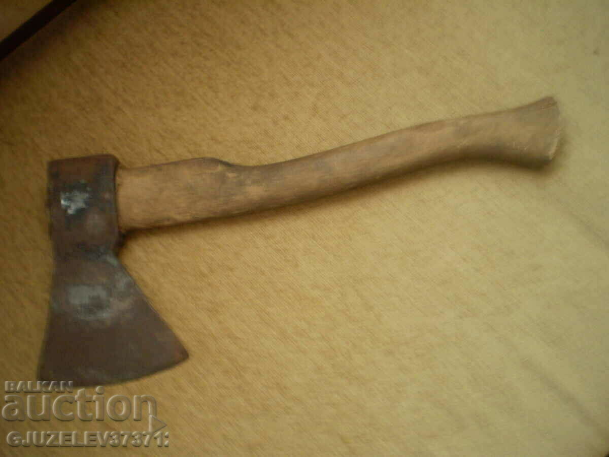 Delivery of Old GDR massive ax Delivery of Old GDR massive ax