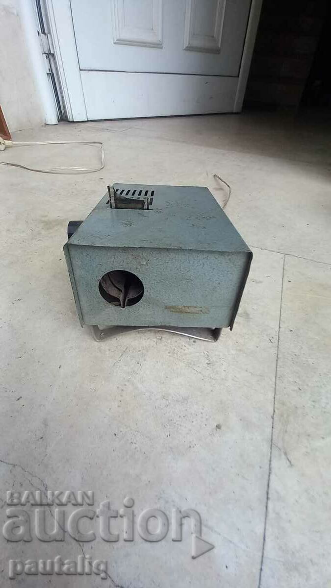 Auction PROJECTOR Auction PROJECTOR