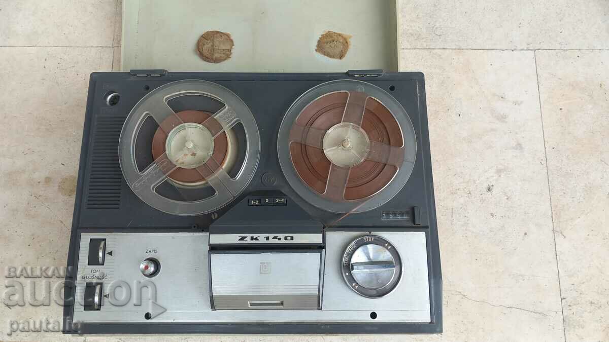 Auction OLD UNITRA TAPE RECORDER Auction OLD UNITRA TAPE RECORDER