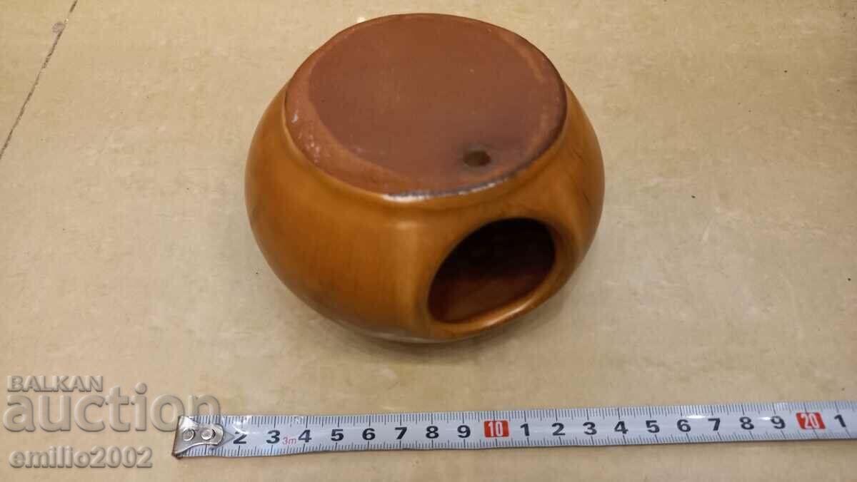 Ceramic wall vase retro social with price 7.00 BGN | € 3.58 Ceramic wall vase retro social with price 7.00 BGN | € 3.58