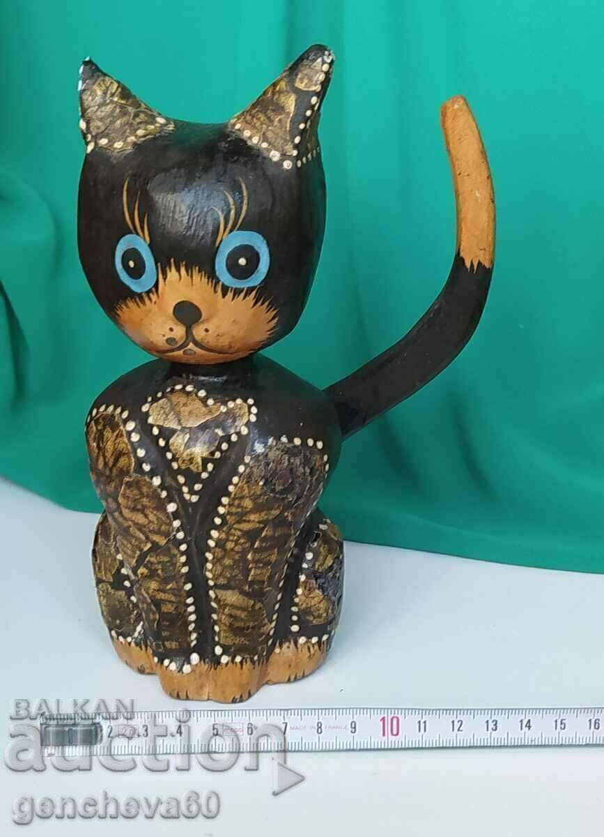 Auction  Hand carved vintage wooden kitten figure
