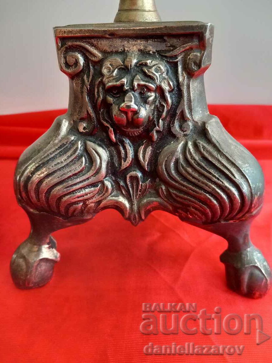 Sfeșnice mari ale BISERICII placate cu argint vechi 2 cu preț 220.00 BGN | € 112.48 Sfeșnice mari ale BISERICII placate cu argint vechi 2 cu preț 220.00 BGN | € 112.48