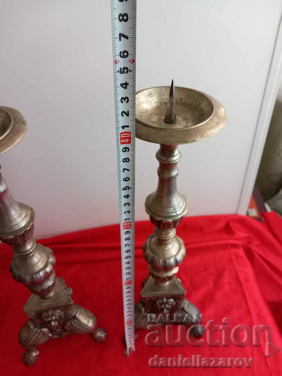 Sfeșnice mari ale BISERICII placate cu argint vechi 2 - 6 Sfeșnice mari ale BISERICII placate cu argint vechi 2 - 6