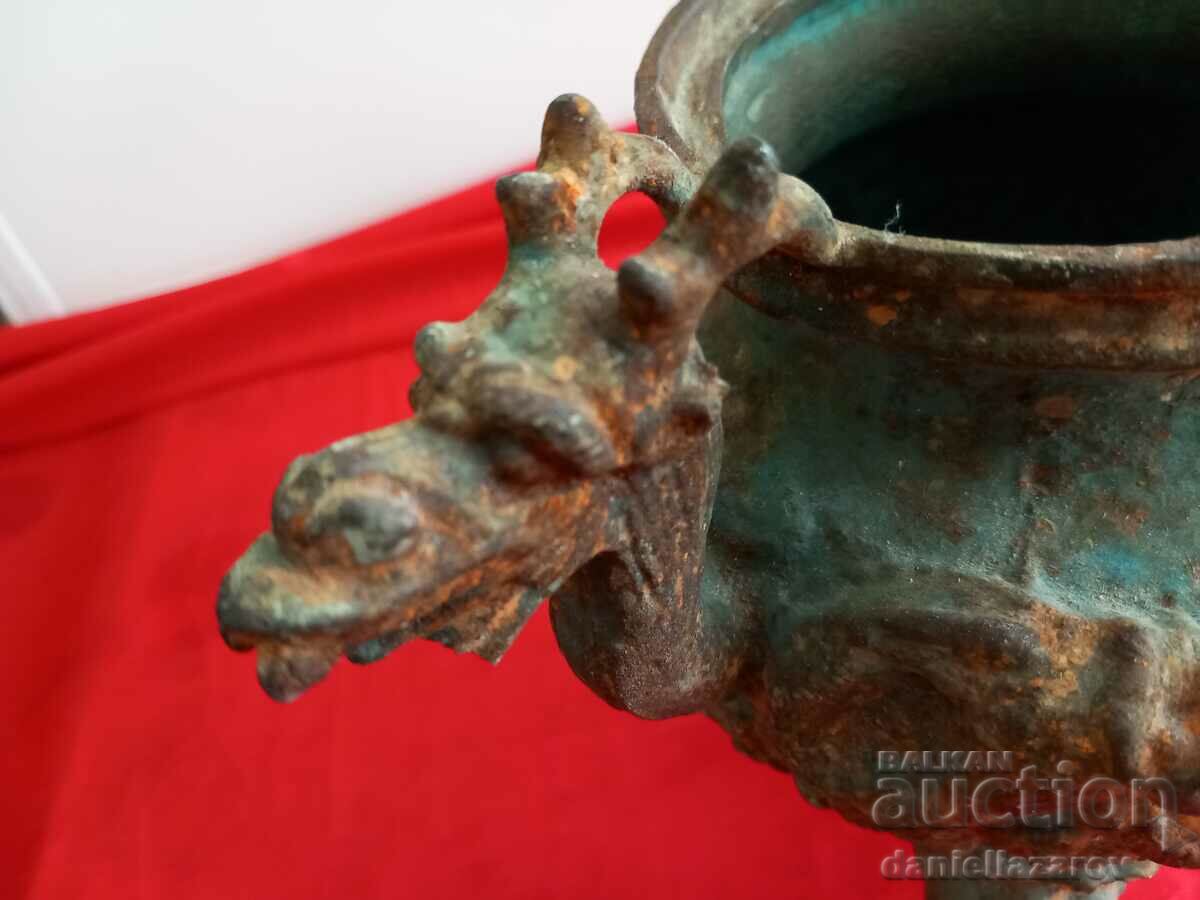 Curtea dinastiei Tsing DRAGON Secolul 18-19, marcaj cu preț 580.00 BGN | € 296.55 Curtea dinastiei Tsing DRAGON Secolul 18-19, marcaj cu preț 580.00 BGN | € 296.55