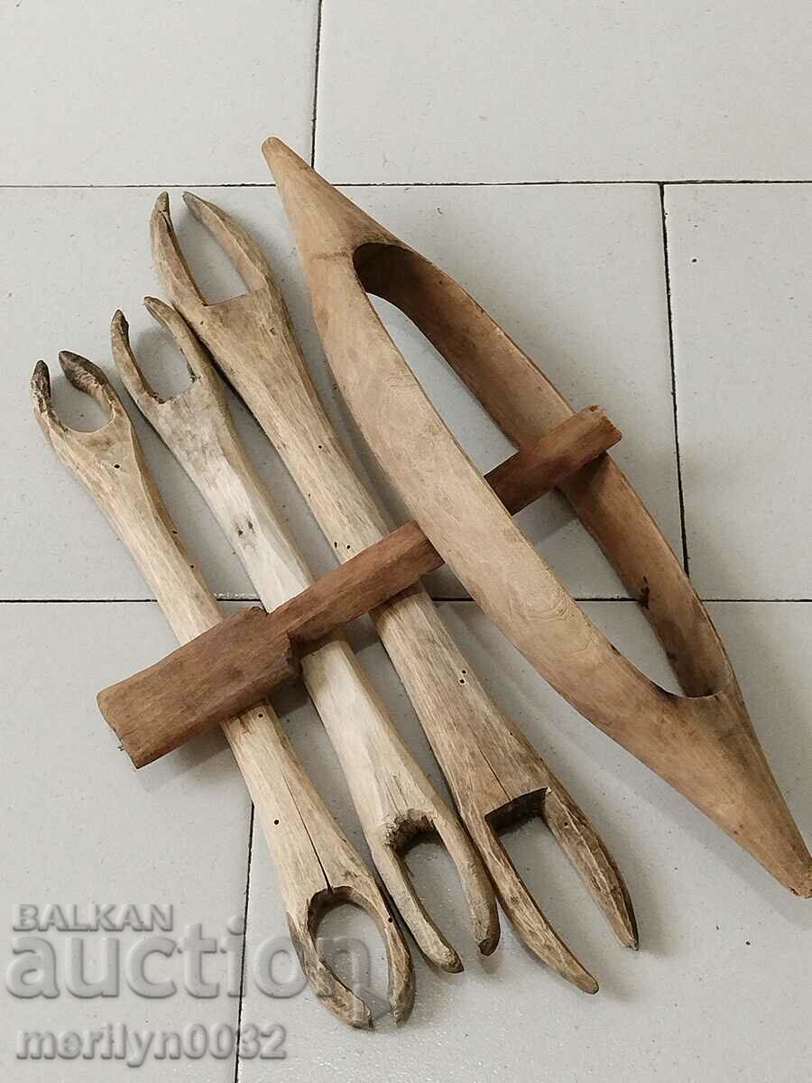 Delivery of Old elements for a loom made of wood starch wooden, primitive Delivery of Old elements for a loom made of wood starch wooden, primitive