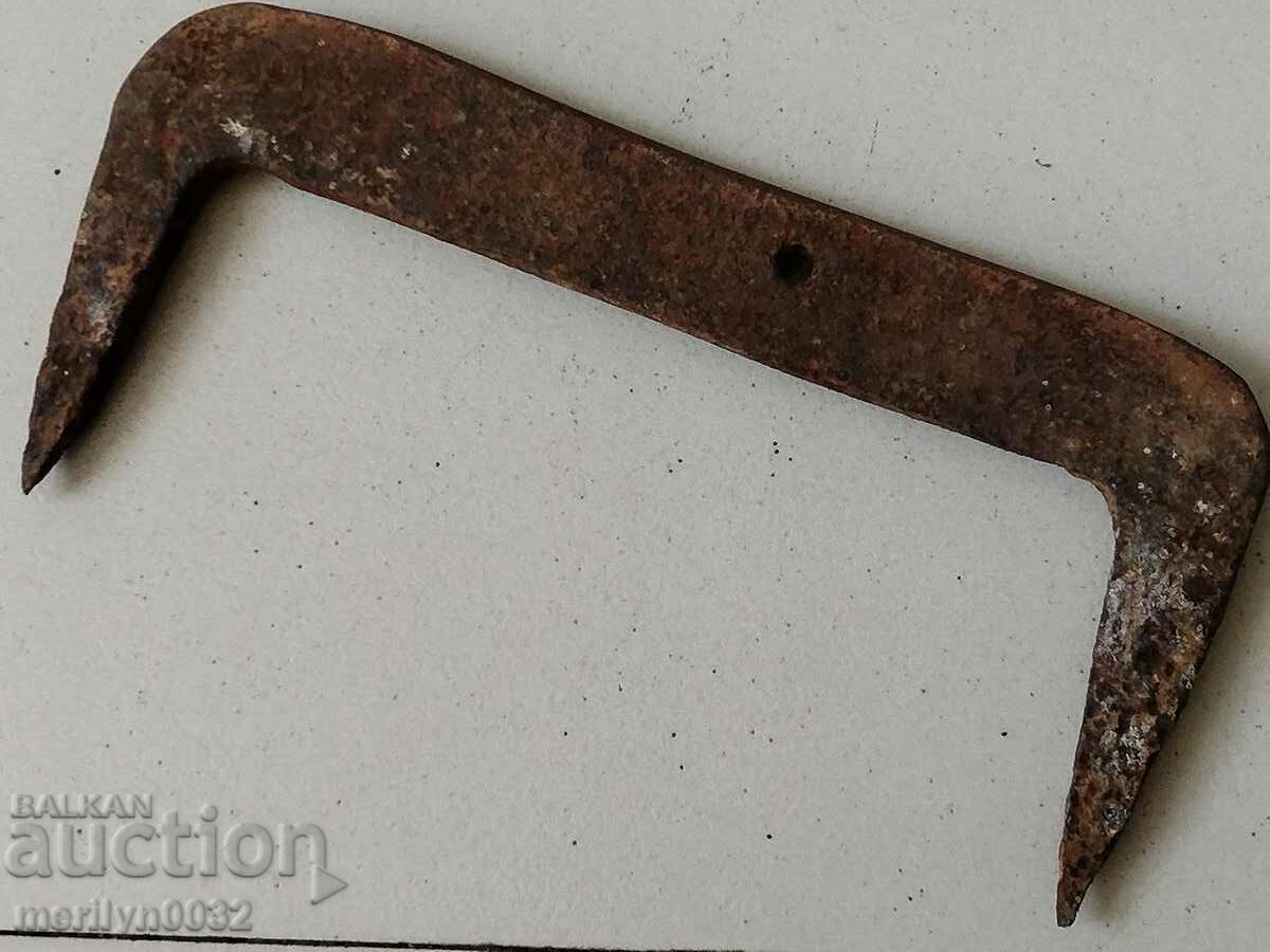 Old hand-forged scraper wrought iron bracket - 6 Old hand-forged scraper wrought iron bracket - 6