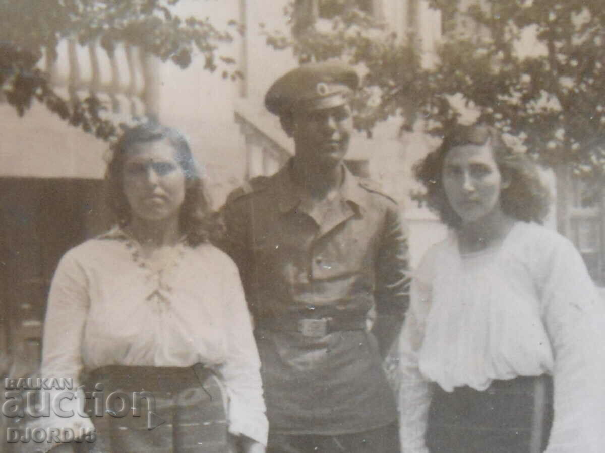 old photo with price 5.00 BGN | € 2.56 old photo with price 5.00 BGN | € 2.56